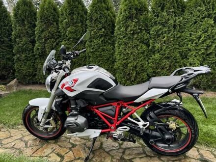 БМВ R 1200R 2015 в Ровно на Automoto.ua БМВ R 1200R, объемом двигателя 0 л и пробегом 5 тыс. км за 7000 $, фото 1 на Automoto.ua