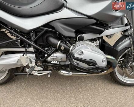БМВ R 1200R 2010 в Чернигове на Automoto.ua Серый БМВ R 1200R, объемом двигателя 1.17 л и пробегом 43 тыс. км за 8888 $, фото 5 на Automoto.ua