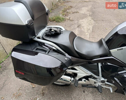 Чорний БМВ R 1200RT, об'ємом двигуна 1.2 л та пробігом 42 тис. км за 15000 $, фото 12 на Automoto.ua