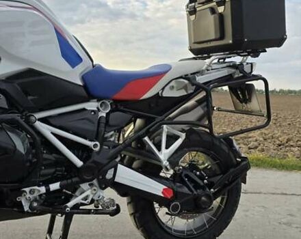 Білий БМВ R 1250GS, об'ємом двигуна 1.25 л та пробігом 19 тис. км за 18500 $, фото 21 на Automoto.ua