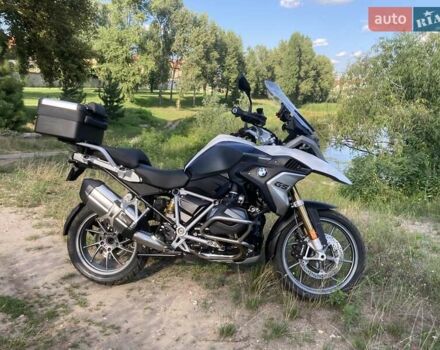 Белый БМВ R 1250GS, объемом двигателя 1.25 л и пробегом 10 тыс. км за 20800 $, фото 3 на Automoto.ua