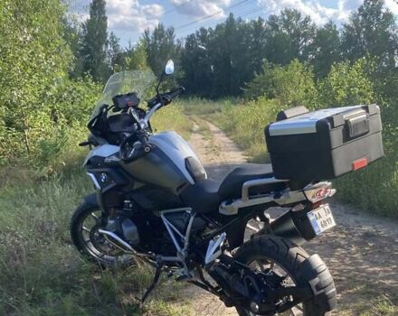 Белый БМВ R 1250GS, объемом двигателя 1.25 л и пробегом 10 тыс. км за 20800 $, фото 6 на Automoto.ua