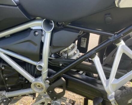 Белый БМВ R 1250GS, объемом двигателя 1.25 л и пробегом 10 тыс. км за 20800 $, фото 10 на Automoto.ua