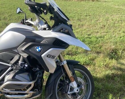 Белый БМВ R 1250GS, объемом двигателя 1.25 л и пробегом 10 тыс. км за 20800 $, фото 18 на Automoto.ua