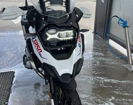 Белый БМВ R 1250GS, объемом двигателя 1.25 л и пробегом 3 тыс. км за 20000 $, фото 10 на Automoto.ua