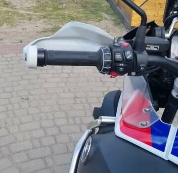 БМВ R 1250GS, объемом двигателя 0 л и пробегом 15 тыс. км за 24000 $, фото 9 на Automoto.ua