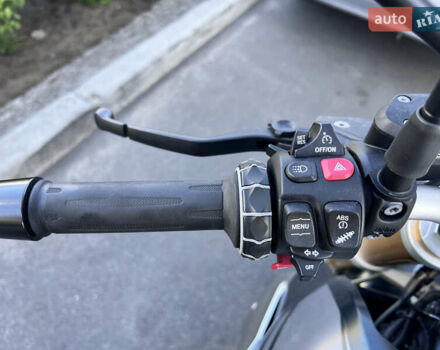 БМВ R 1250R, об'ємом двигуна 1.3 л та пробігом 10 тис. км за 17800 $, фото 5 на Automoto.ua