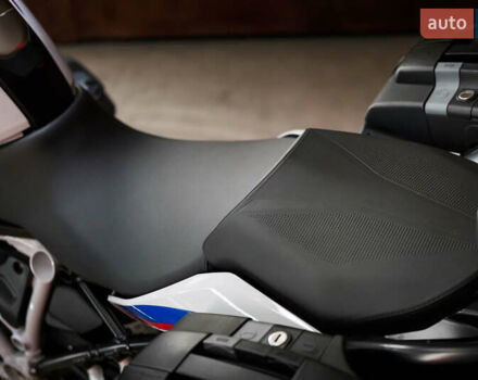 БМВ R 1250R, объемом двигателя 1.25 л и пробегом 18 тыс. км за 16000 $, фото 13 на Automoto.ua