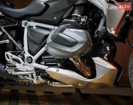 БМВ R 1250R, объемом двигателя 1.25 л и пробегом 18 тыс. км за 16000 $, фото 9 на Automoto.ua