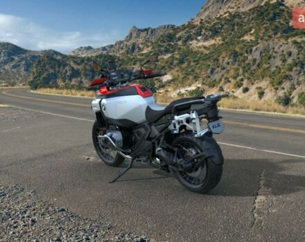 купить новое авто БМВ R 1300GS Adventure 2024 года от официального дилера АВТ Бавария Киев Вацлава Гавела БМВ фото