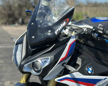 Белый БМВ S 1000R, объемом двигателя 1 л и пробегом 19 тыс. км за 13900 $, фото 17 на Automoto.ua