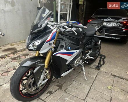 Белый БМВ S 1000R, объемом двигателя 1 л и пробегом 19 тыс. км за 13900 $, фото 6 на Automoto.ua