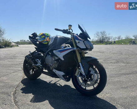 Белый БМВ S 1000R, объемом двигателя 1 л и пробегом 19 тыс. км за 13900 $, фото 10 на Automoto.ua