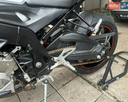 Белый БМВ S 1000R, объемом двигателя 1 л и пробегом 19 тыс. км за 13900 $, фото 2 на Automoto.ua