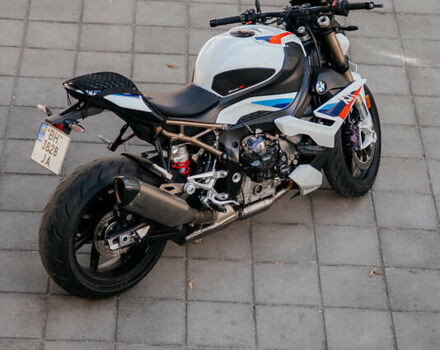 Білий БМВ S 1000R, об'ємом двигуна 0 л та пробігом 8 тис. км за 19000 $, фото 3 на Automoto.ua