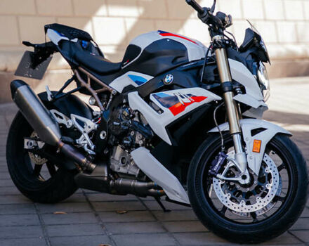 Білий БМВ S 1000R, об'ємом двигуна 0 л та пробігом 8 тис. км за 19000 $, фото 1 на Automoto.ua