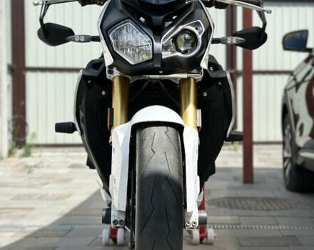 Білий БМВ S 1000R, об'ємом двигуна 1 л та пробігом 15 тис. км за 15699 $, фото 8 на Automoto.ua
