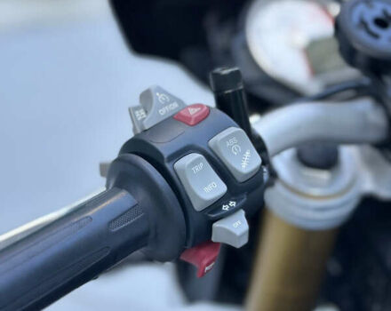 Белый БМВ S 1000R, объемом двигателя 1 л и пробегом 17 тыс. км за 14000 $, фото 16 на Automoto.ua