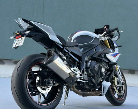 Белый БМВ S 1000R, объемом двигателя 1 л и пробегом 17 тыс. км за 14000 $, фото 2 на Automoto.ua