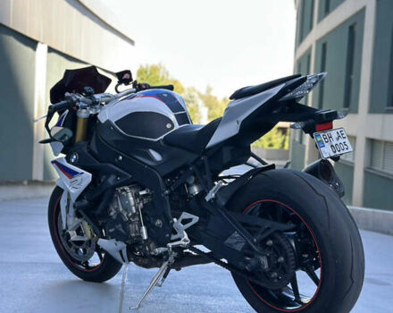 Белый БМВ S 1000R, объемом двигателя 1 л и пробегом 17 тыс. км за 14000 $, фото 4 на Automoto.ua