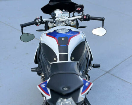 Белый БМВ S 1000R, объемом двигателя 1 л и пробегом 17 тыс. км за 14000 $, фото 12 на Automoto.ua