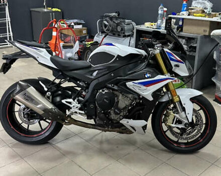 Білий БМВ S 1000R, об'ємом двигуна 1 л та пробігом 15 тис. км за 15699 $, фото 3 на Automoto.ua