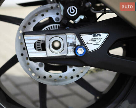 Белый БМВ S 1000R, объемом двигателя 1 л и пробегом 1 тыс. км за 25000 $, фото 16 на Automoto.ua