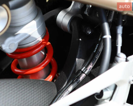 Белый БМВ S 1000R, объемом двигателя 1 л и пробегом 1 тыс. км за 25000 $, фото 20 на Automoto.ua