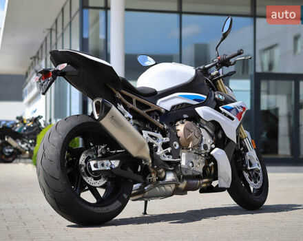Белый БМВ S 1000R, объемом двигателя 1 л и пробегом 1 тыс. км за 25000 $, фото 7 на Automoto.ua