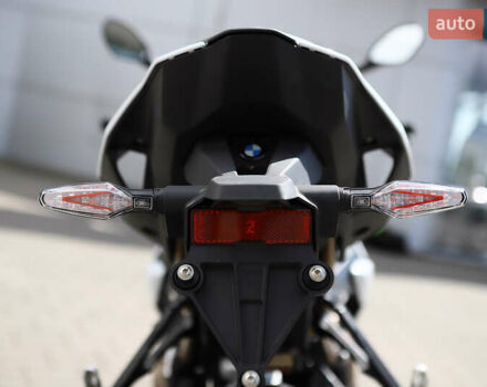 Белый БМВ S 1000R, объемом двигателя 1 л и пробегом 1 тыс. км за 25500 $, фото 22 на Automoto.ua