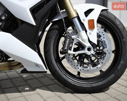 Белый БМВ S 1000R, объемом двигателя 1 л и пробегом 1 тыс. км за 25500 $, фото 12 на Automoto.ua