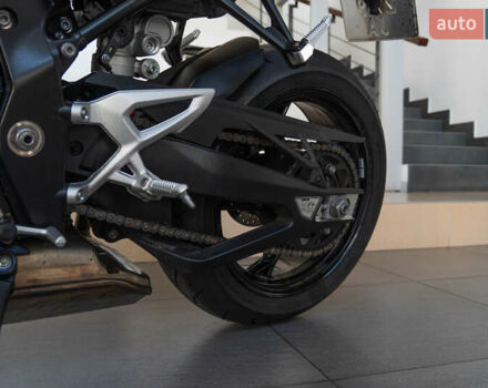 Черный БМВ S 1000R, объемом двигателя 1 л и пробегом 4 тыс. км за 19200 $, фото 7 на Automoto.ua