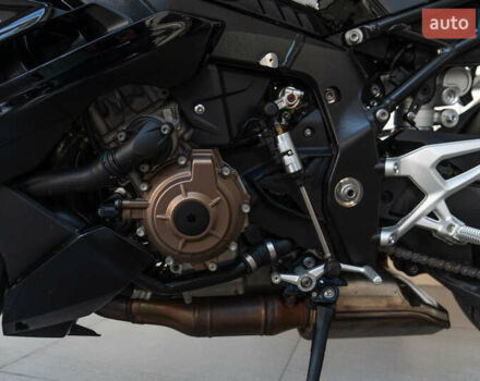 Черный БМВ S 1000R, объемом двигателя 1 л и пробегом 4 тыс. км за 19200 $, фото 9 на Automoto.ua
