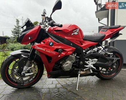 Красный БМВ S 1000R, объемом двигателя 1 л и пробегом 6 тыс. км за 14200 $, фото 24 на Automoto.ua