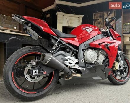 Красный БМВ S 1000R, объемом двигателя 1 л и пробегом 6 тыс. км за 14200 $, фото 27 на Automoto.ua
