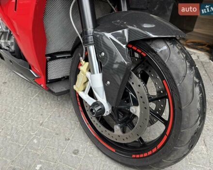 Красный БМВ S 1000R, объемом двигателя 1 л и пробегом 6 тыс. км за 14200 $, фото 29 на Automoto.ua