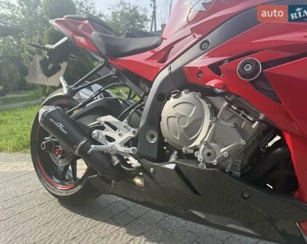 Красный БМВ S 1000R, объемом двигателя 1 л и пробегом 6 тыс. км за 14200 $, фото 4 на Automoto.ua