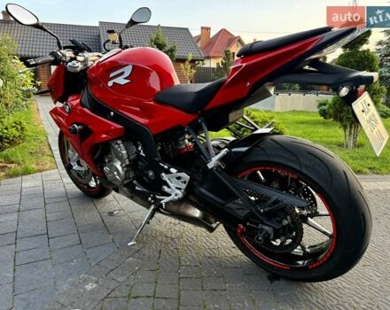 Красный БМВ S 1000R, объемом двигателя 1 л и пробегом 6 тыс. км за 14200 $, фото 13 на Automoto.ua