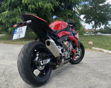 Красный БМВ S 1000R, объемом двигателя 1 л и пробегом 12 тыс. км за 19300 $, фото 2 на Automoto.ua