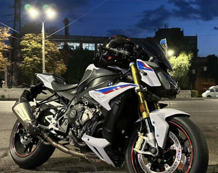 БМВ S 1000R, объемом двигателя 1 л и пробегом 17 тыс. км за 14100 $, фото 1 на Automoto.ua