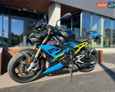 Синий БМВ S 1000R, объемом двигателя 1 л и пробегом 1 тыс. км за 23856 $, фото 4 на Automoto.ua