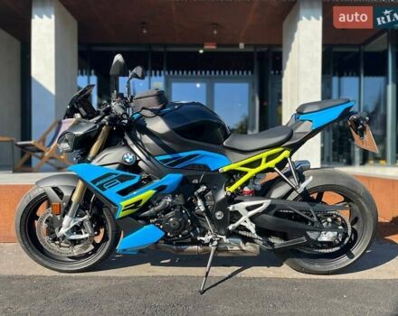 Синий БМВ S 1000R, объемом двигателя 1 л и пробегом 1 тыс. км за 23856 $, фото 1 на Automoto.ua