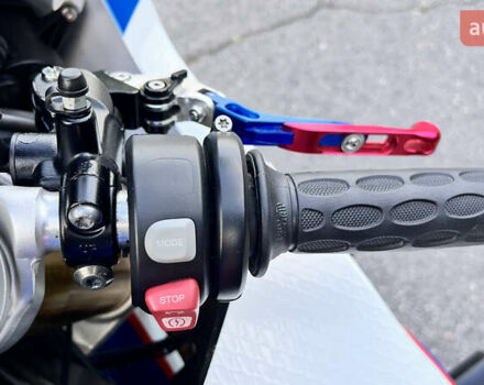 Белый БМВ S 1000RR, объемом двигателя 1 л и пробегом 36 тыс. км за 11700 $, фото 10 на Automoto.ua