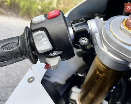 Белый БМВ S 1000RR, объемом двигателя 1 л и пробегом 36 тыс. км за 11700 $, фото 7 на Automoto.ua