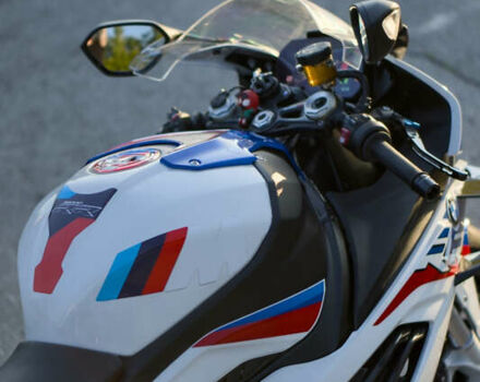 Белый БМВ S 1000RR, объемом двигателя 1 л и пробегом 37 тыс. км за 19000 $, фото 25 на Automoto.ua