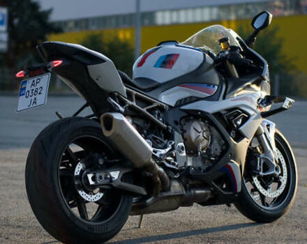Белый БМВ S 1000RR, объемом двигателя 1 л и пробегом 37 тыс. км за 19000 $, фото 3 на Automoto.ua