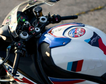 Белый БМВ S 1000RR, объемом двигателя 1 л и пробегом 37 тыс. км за 19000 $, фото 23 на Automoto.ua
