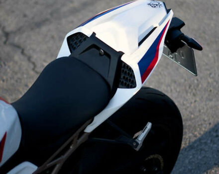 Белый БМВ S 1000RR, объемом двигателя 1 л и пробегом 37 тыс. км за 19000 $, фото 27 на Automoto.ua