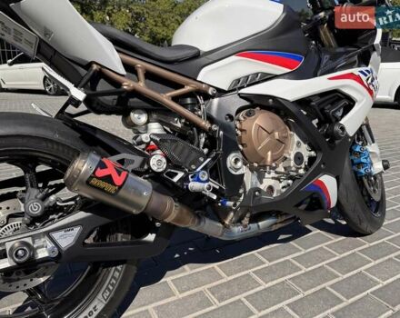 Белый БМВ S 1000RR, объемом двигателя 1 л и пробегом 14 тыс. км за 23999 $, фото 8 на Automoto.ua