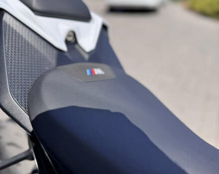 Белый БМВ S 1000RR, объемом двигателя 1 л и пробегом 8 тыс. км за 25000 $, фото 7 на Automoto.ua